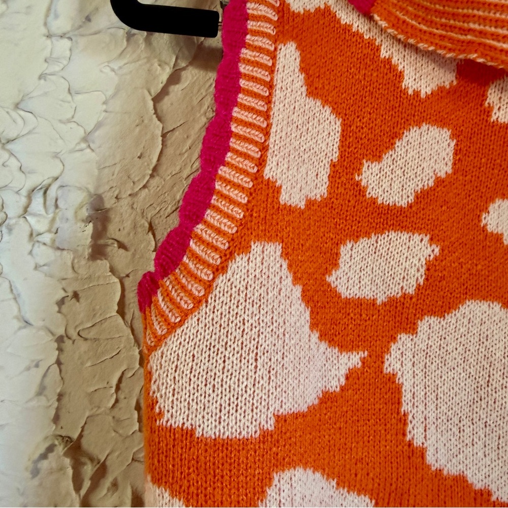 SHEIN Orange and White Cowl Neck Sweater Vest - Picture 3 of 8